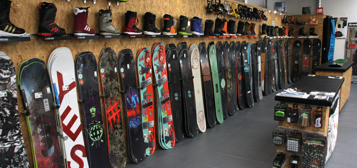 snowboard, snowboard equipment, snowboarding gear